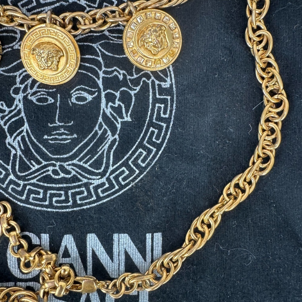 Versace  -RRRE- HRD TO FIND Gold Rope Chain Necklace with Medallions Crystals. - Picture 11 of 13
